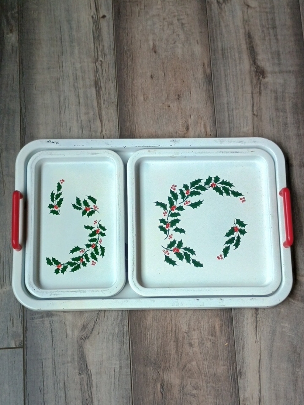 Three Piece Holiday Lacquerware Serving Nesting Trays with Red Handles and Holly
